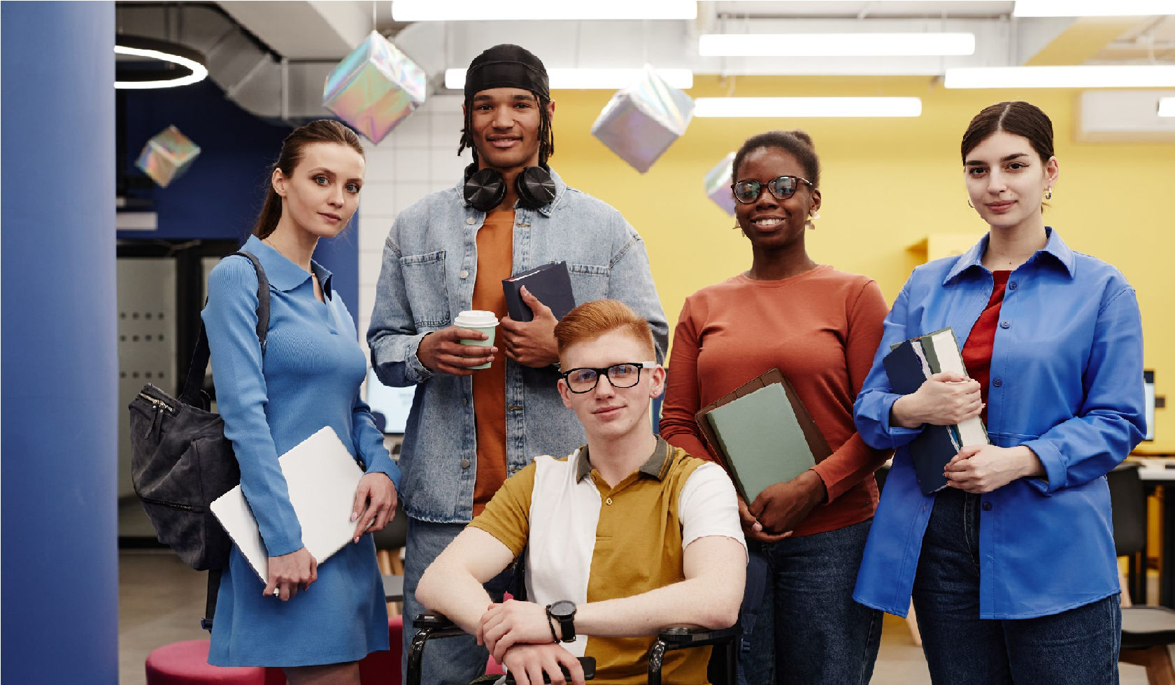 Trump elimina puestos de diversidad y equidad en agencias federales de EE.UU.