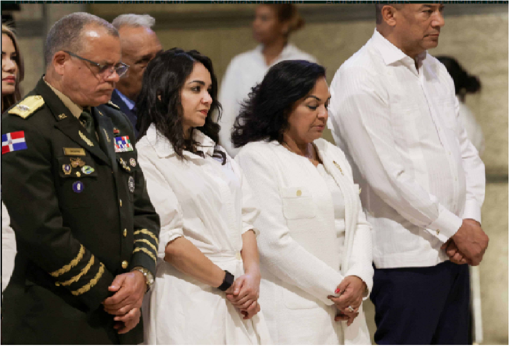 Monseñor Castro Marte Apoya las Iniciativas de Faride Raful Contra el Desorden y el Ruido