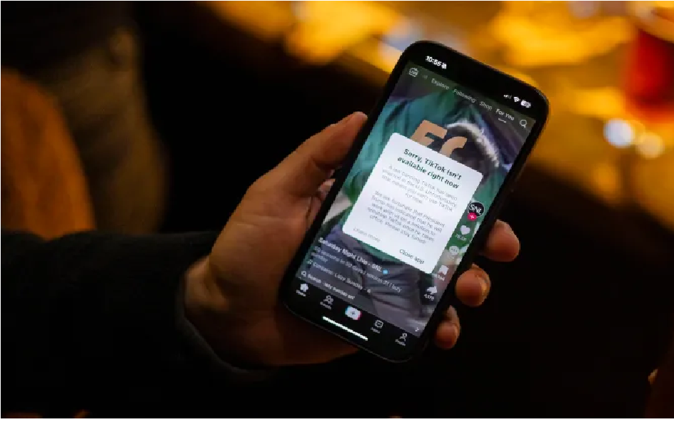 TikTok Restaura su Servicio en EE. UU. Por Garantías de Donald Trump