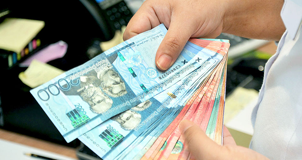 Evaluarán propuesta sindical de aumento salarial