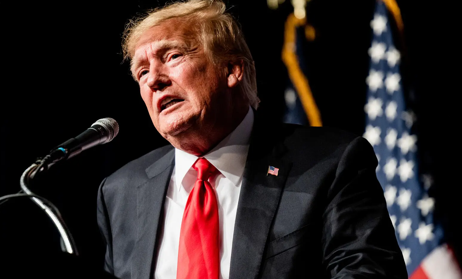 Trump y la manipulación de los medios: el impacto de sus estrategias