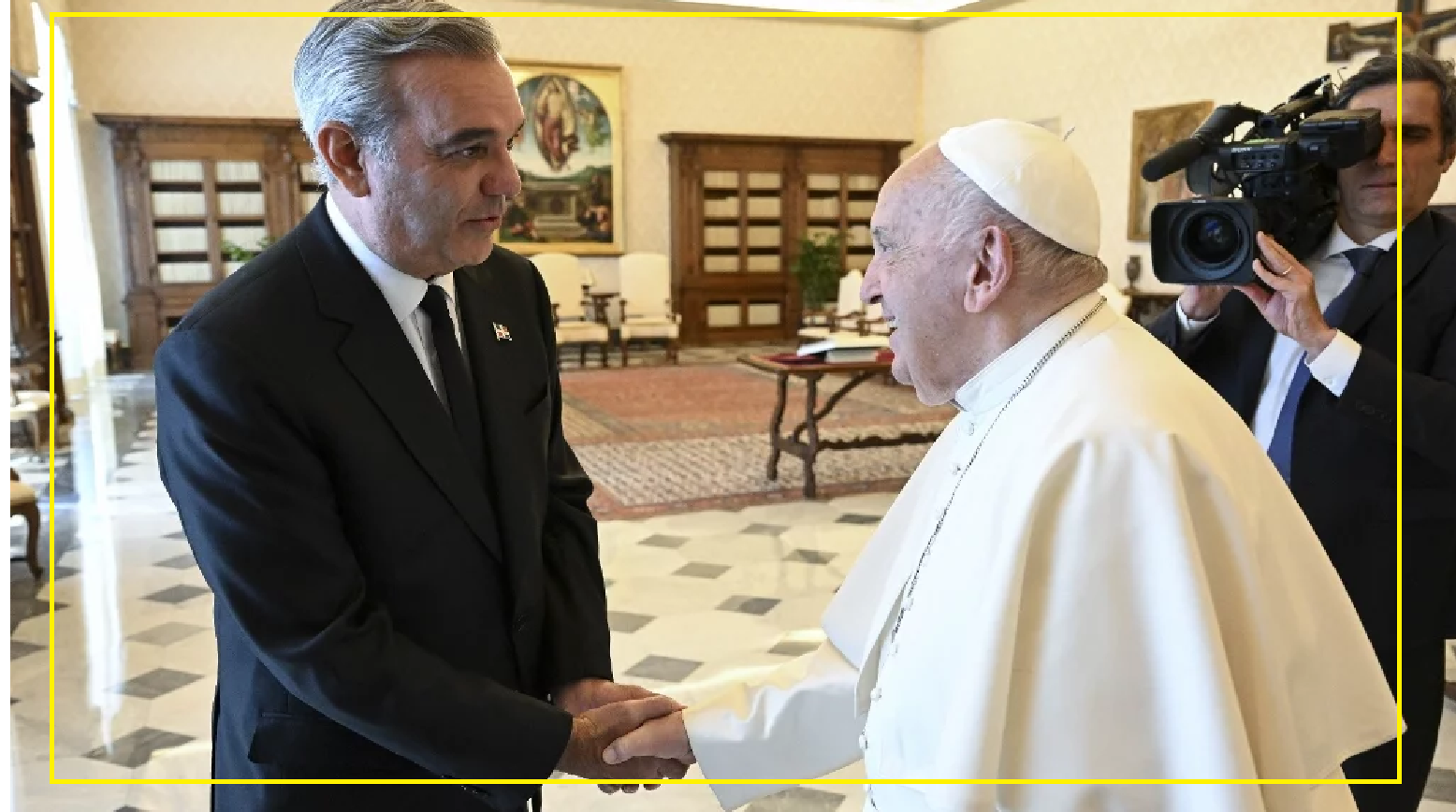 Luis Abinader y Raquel Arbaje asistirán al funeral del papa Francisco