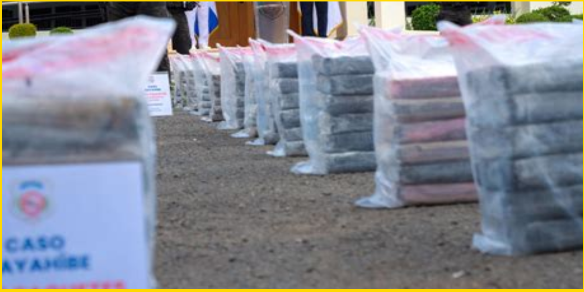 Arrestado en aeropuerto hombre ligado a 334 paquetes de cocaína