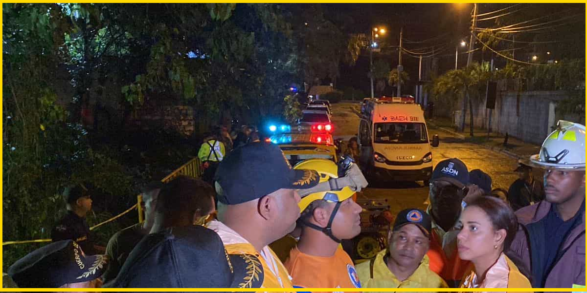 Villa Mella: intensa búsqueda de niña de 5 años arrastrada por cañada