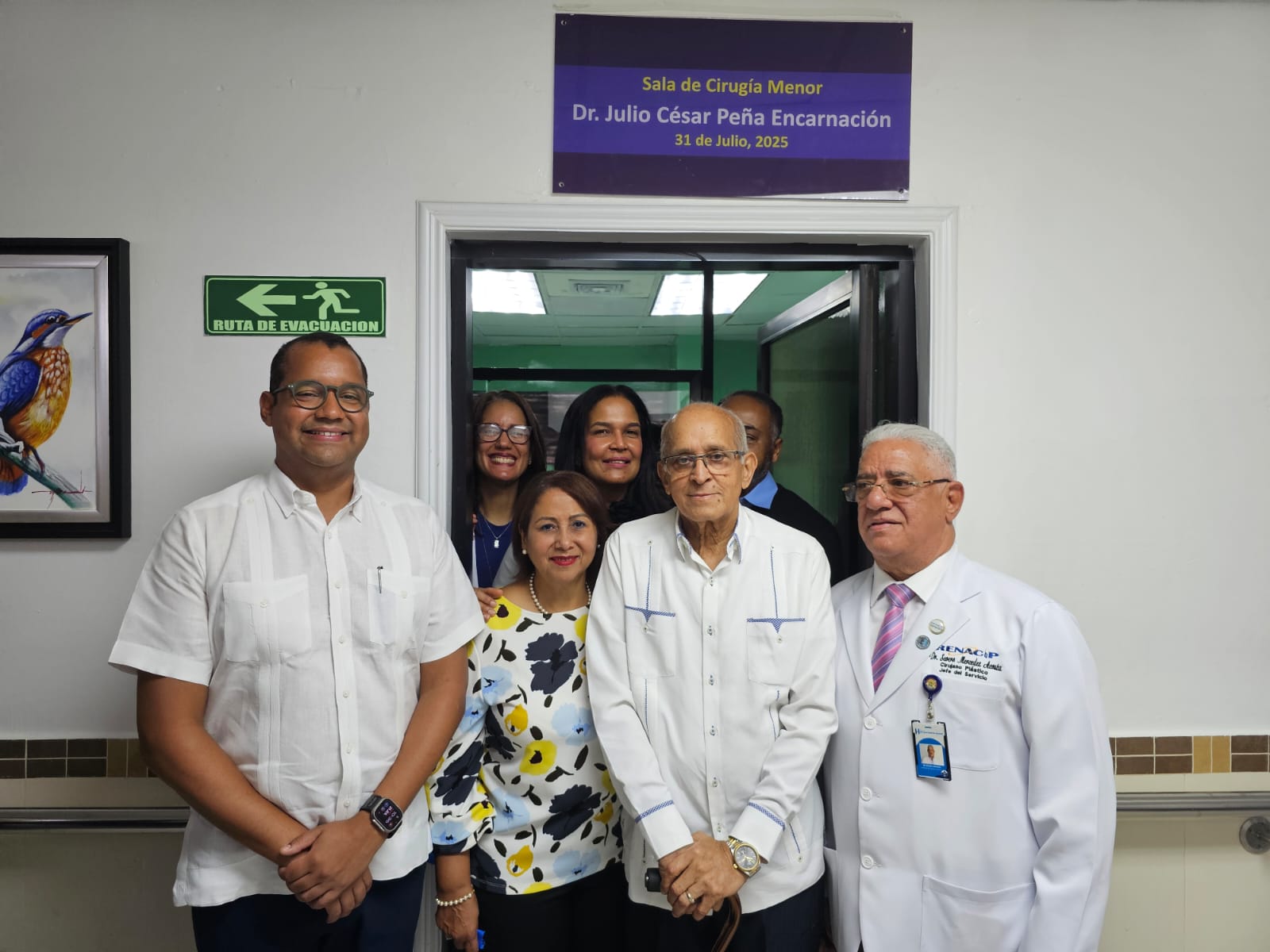 Hospital Gautier reconoce primer egresado de la Residencia de Cirugía Plástica