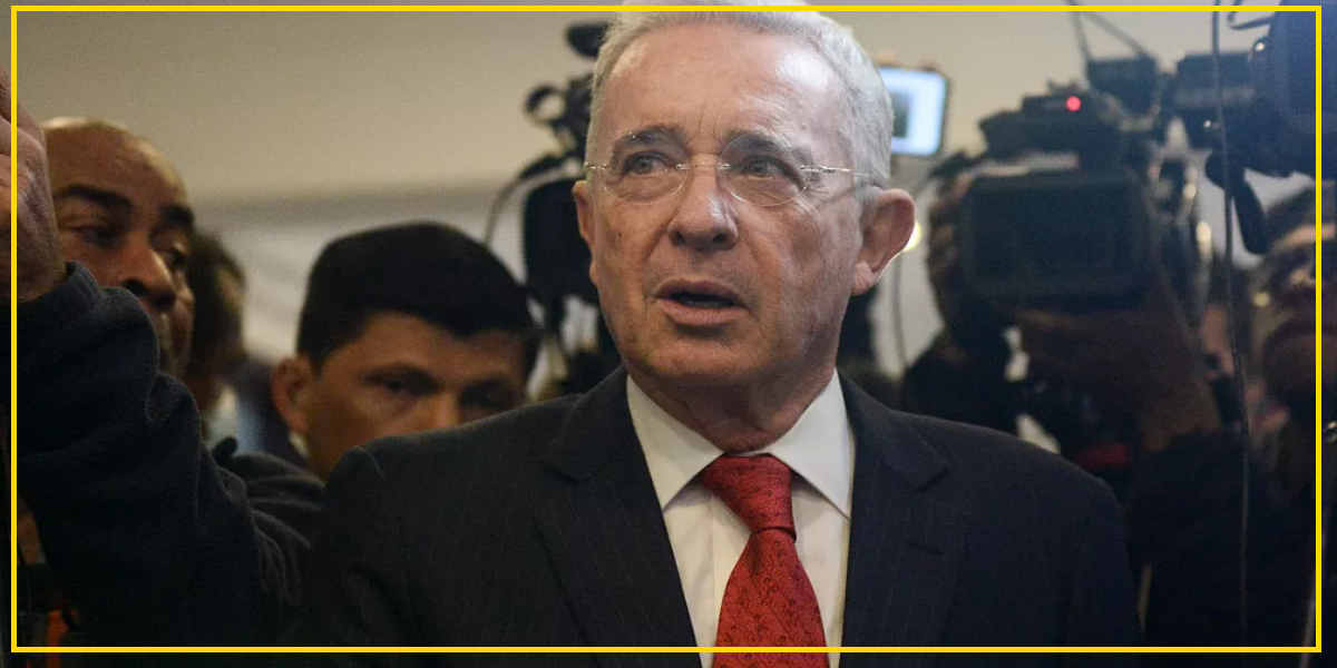 Histórico: expresidente Álvaro Uribe recibe condenado a 12 años de prisión domiciliaria por fraude