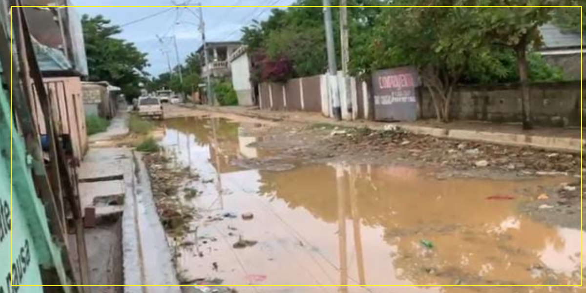 Denuncian abandono de las calles en Brisas del Este, Santo Domingo Este