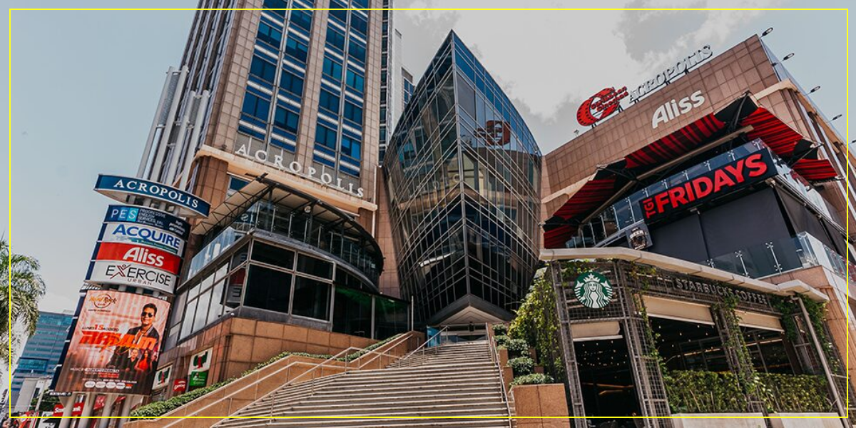 Acrópolis da la bienvenida a la Navidad 2025