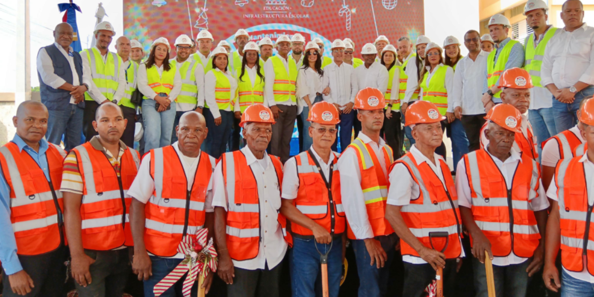 Gobierno inicia “Navidad en las Aulas 24/7” para remozar más de 250 escuelas
